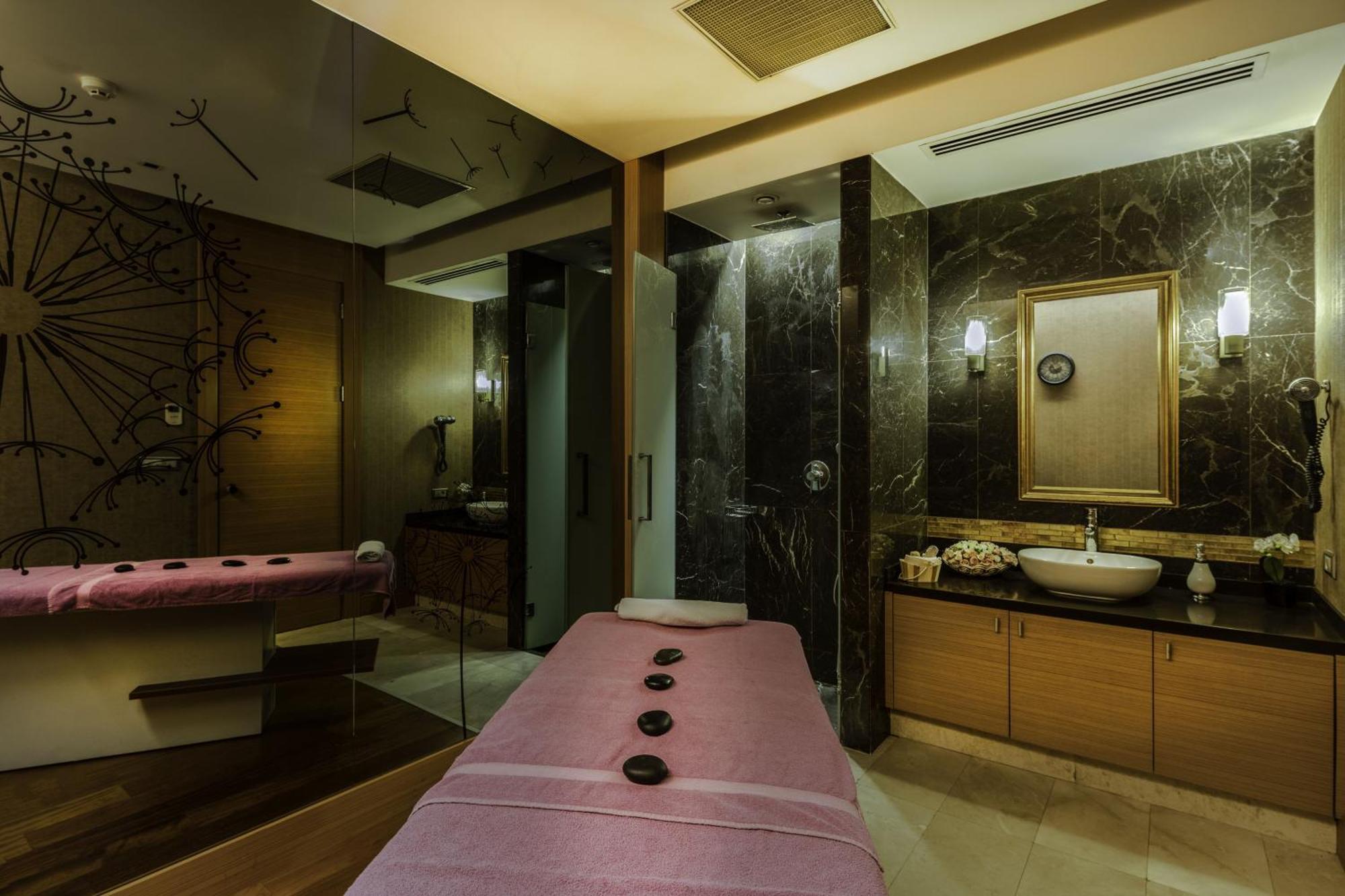 Levni Hotel & Spa - Special Category Istanbul Luaran gambar Spa at The Oberoi, Mumbai
